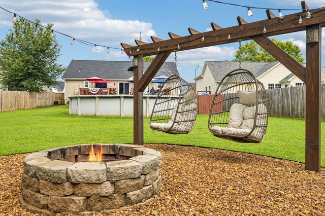 967 Cindy Jo Ct, Clarksville, TN 37040