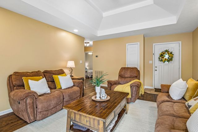 967 Cindy Jo Ct, Clarksville, TN 37040