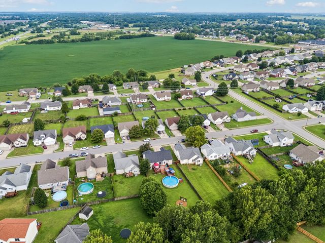967 Cindy Jo Ct, Clarksville, TN 37040