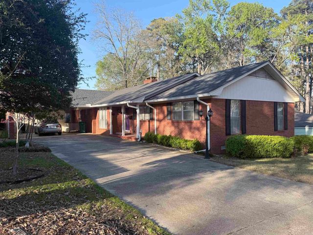 1616 W Oak St, El Dorado, AR 71730