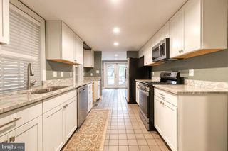 233 S WASHINGTON STREET, Baltimore, MD 21231