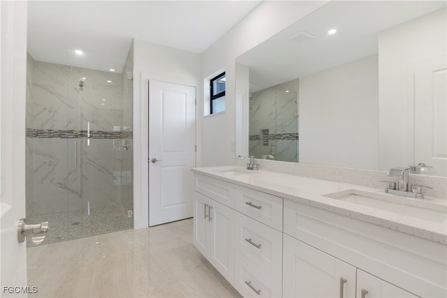 2512 61st ST W, Lehigh Acres, FL 33971