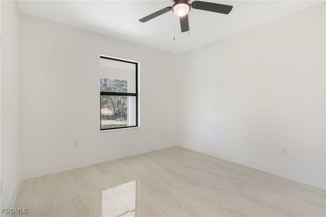 2512 61st ST W, Lehigh Acres, FL 33971