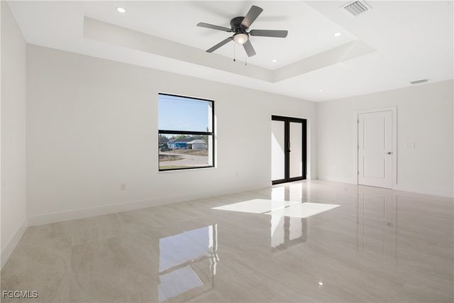 2512 61st ST W, Lehigh Acres, FL 33971