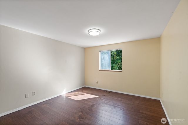 10606 68th Place S, Seattle, WA 98178