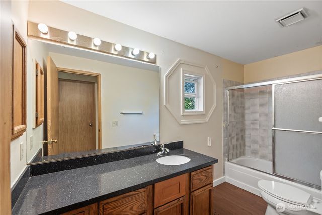 10606 68th Place S, Seattle, WA 98178