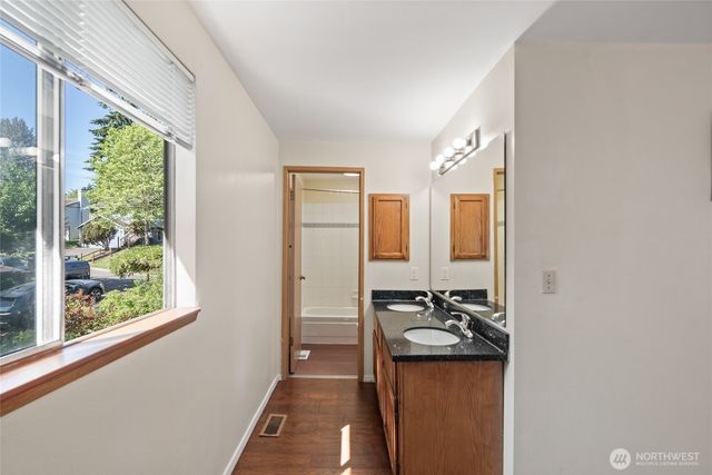 10606 68th Place S, Seattle, WA 98178