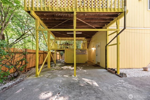 10606 68th Place S, Seattle, WA 98178
