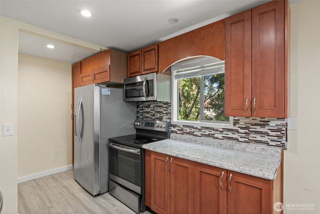 10606 68th Place S, Seattle, WA 98178