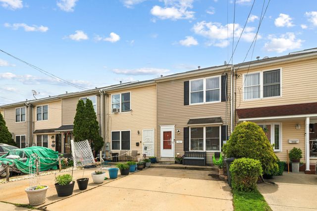 3567 E THOMPSON ST, Philadelphia, PA 19134