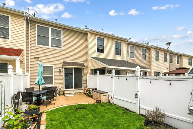 3567 E THOMPSON ST, Philadelphia, PA 19134
