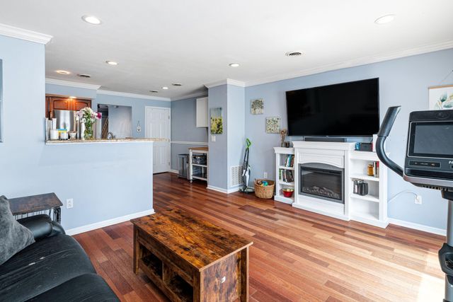 3567 E THOMPSON ST, Philadelphia, PA 19134