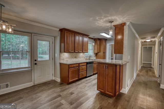 4000 Grove Trail, Loganville, GA 30052