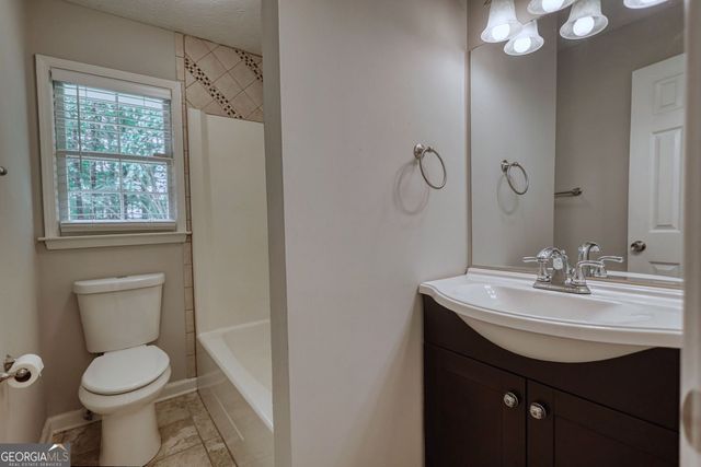 4000 Grove Trail, Loganville, GA 30052