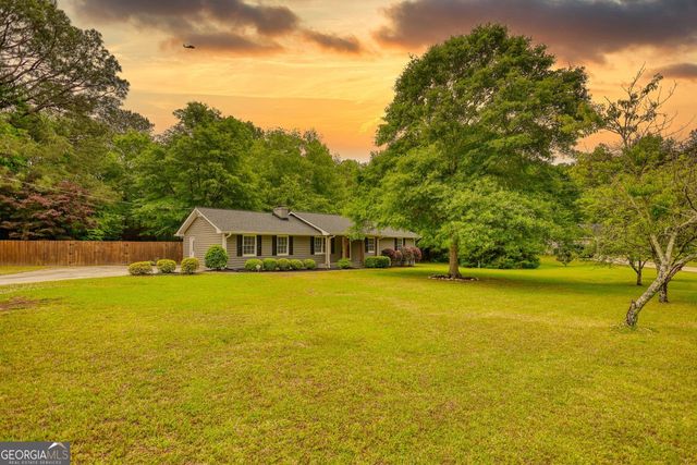 4000 Grove Trail, Loganville, GA 30052