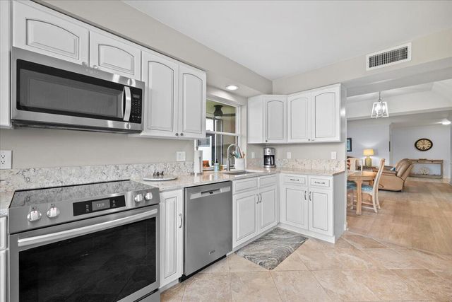 16913 Waterbend Drive 165, Jupiter, FL 33477