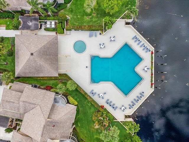 16913 Waterbend Drive 165, Jupiter, FL 33477