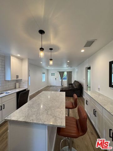 446 N California Street, Burbank, CA 91505