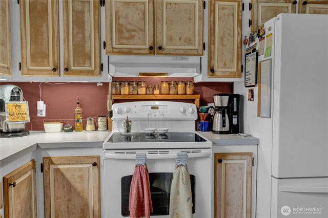 8040 Riffe Lane SW, Rochester, WA 98579