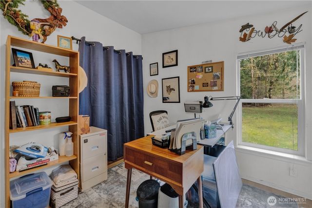 8040 Riffe Lane SW, Rochester, WA 98579