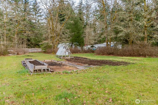 8040 Riffe Lane SW, Rochester, WA 98579