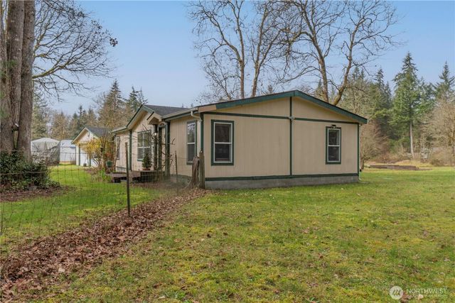 8040 Riffe Lane SW, Rochester, WA 98579