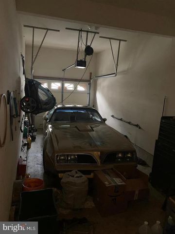 175 FRINGETREE DR, West Chester, PA 19380