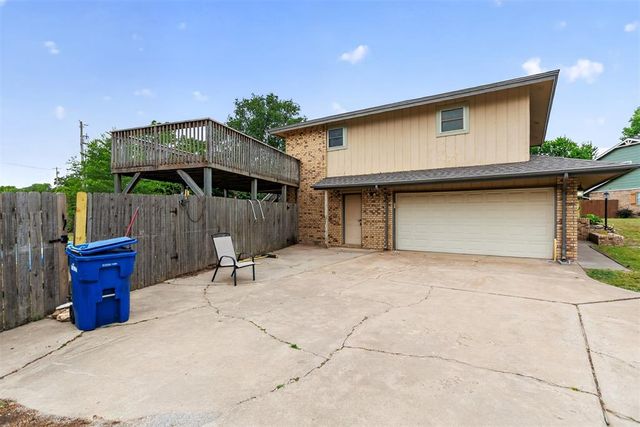 2640 Hummingbird Lane, Enid, OK 73703