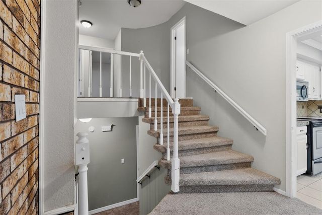 2640 Hummingbird Lane, Enid, OK 73703