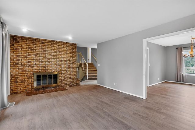 2640 Hummingbird Lane, Enid, OK 73703