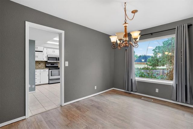 2640 Hummingbird Lane, Enid, OK 73703