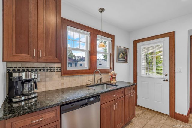 192 Ketchum Avenue, Buchanan, NY 10511