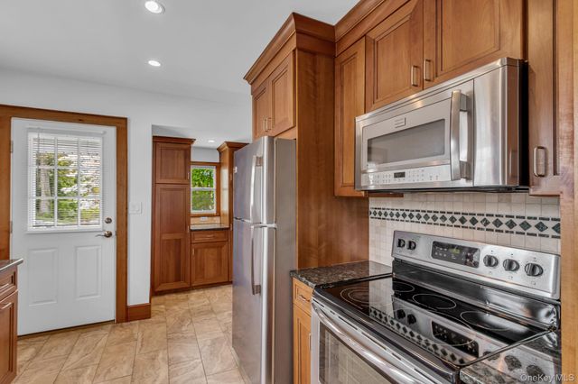 192 Ketchum Avenue, Buchanan, NY 10511