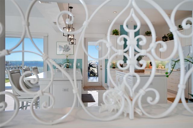 6100 RIVERVIEW BOULEVARD, Bradenton, FL 34209