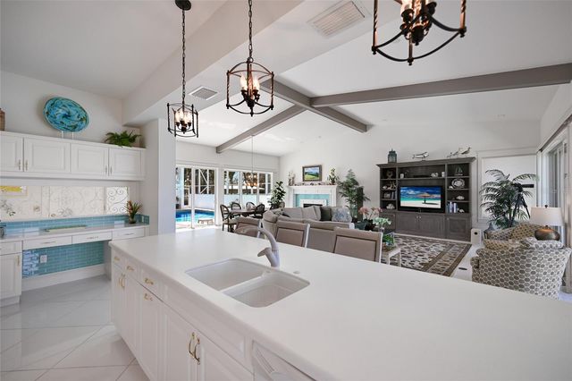 6100 RIVERVIEW BOULEVARD, Bradenton, FL 34209