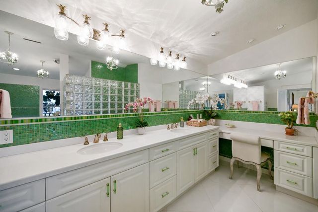 6100 RIVERVIEW BOULEVARD, Bradenton, FL 34209