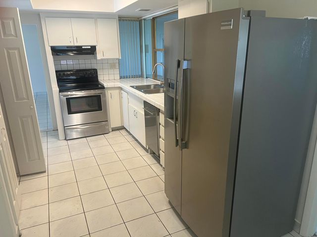 4004 E Shore Road, Miramar, FL 33023