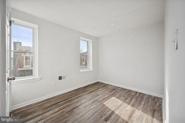 5611 APPLETREE ST, Philadelphia, PA 19139