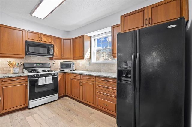 4494 Pineridge Circle, Atlanta, GA 30338