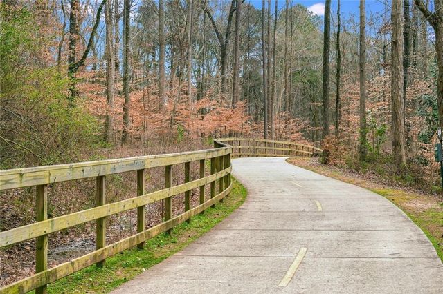 4494 Pineridge Circle, Atlanta, GA 30338