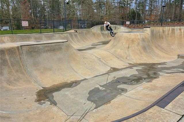 4494 Pineridge Circle, Atlanta, GA 30338