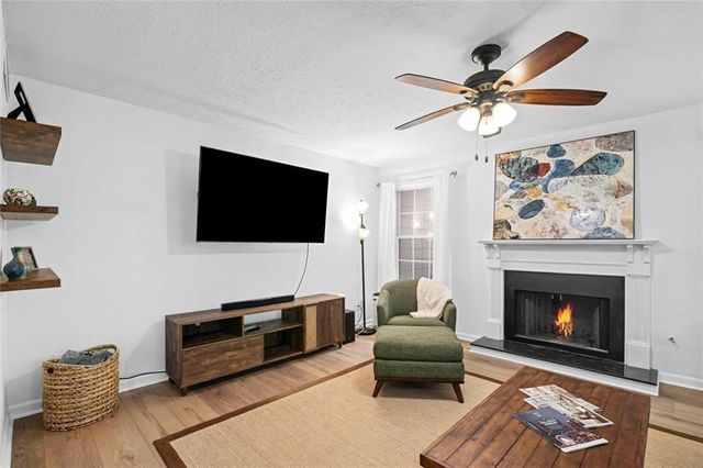 4494 Pineridge Circle, Atlanta, GA 30338