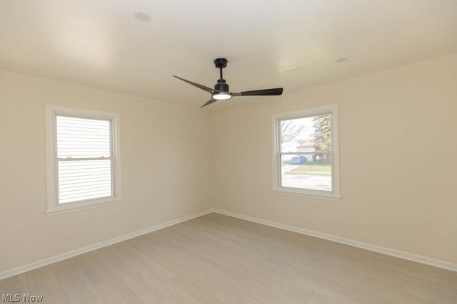 1722 Hawthorne Drive, Mayfield Heights, OH 44124