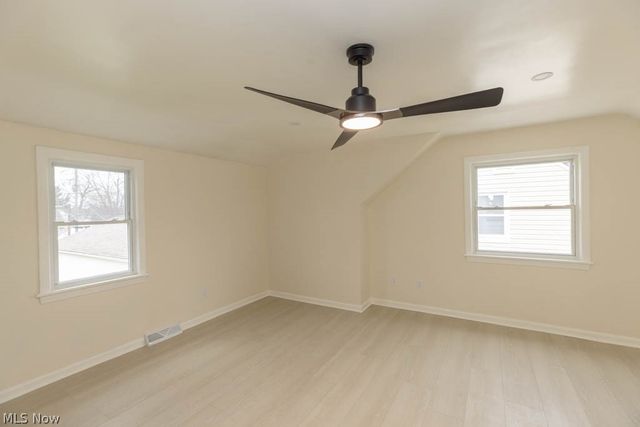 1722 Hawthorne Drive, Mayfield Heights, OH 44124