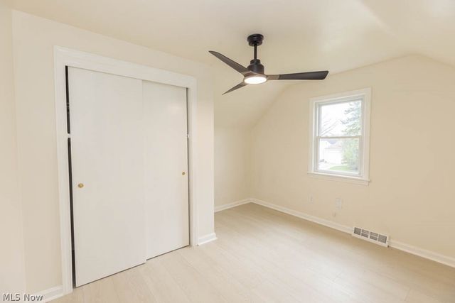 1722 Hawthorne Drive, Mayfield Heights, OH 44124