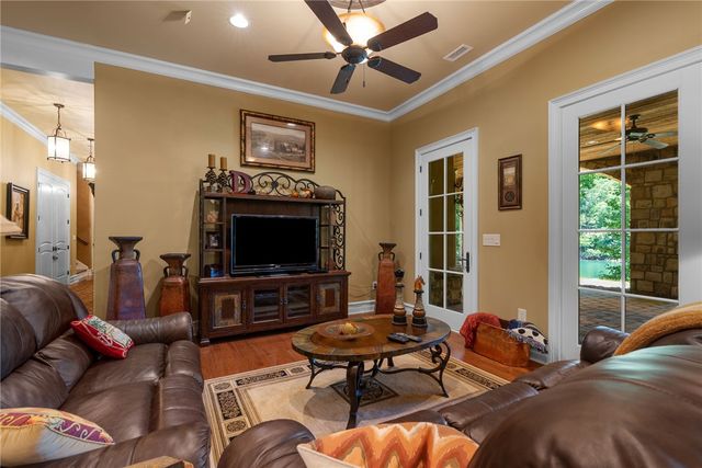 118 Bright Water Trail, Six Mile, SC 29682