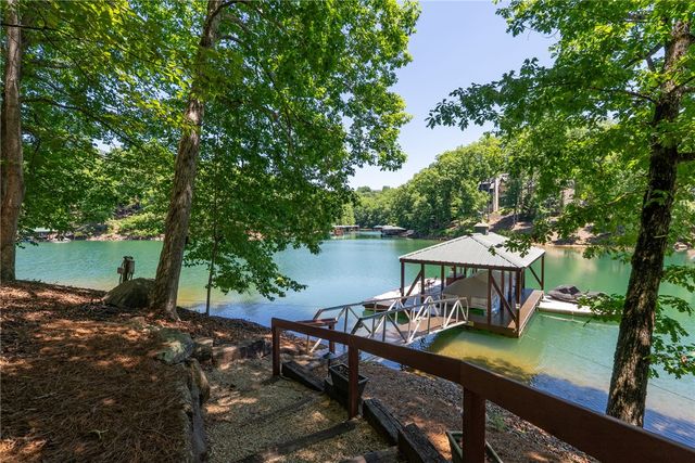 118 Bright Water Trail, Six Mile, SC 29682