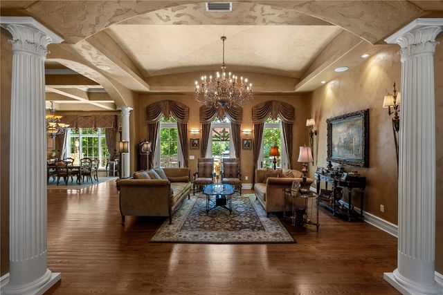 118 Bright Water Trail, Six Mile, SC 29682