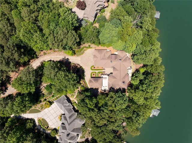 118 Bright Water Trail, Six Mile, SC 29682