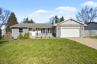 6593 Crownpointe Drive SW, Byron Center, MI 49315